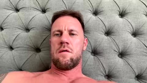 charlie096552 online show from April 22, 2026, 1:01 pm