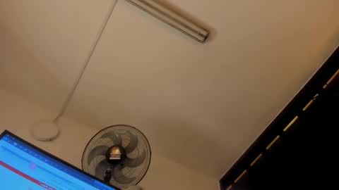 Snapshot of charlie_eusse chatting on February 27, 2025, 7:23 am charlie eusse online show from February 27, 2025, 7:23 am