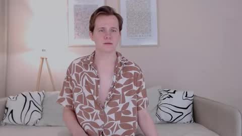 Charley online show from October 19, 2025, 6:19 pm