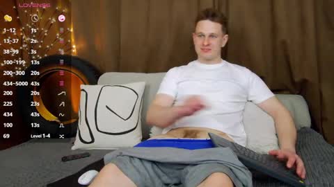 Snapshot of charlie_smiley chatting on May 6, 2026, 7:41 pm Charlie Smiley online show from May 6, 2026, 7:41 pm