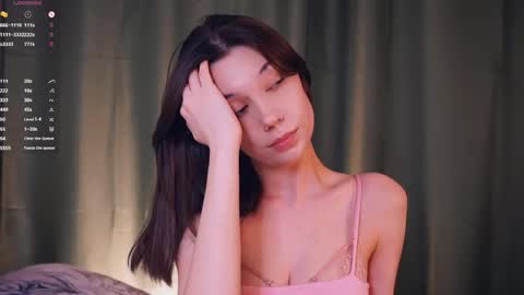 Yumi online show from April 16, 2026, 7:25 pm