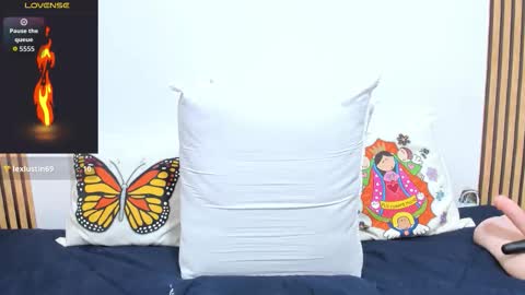 Charlize online show from March 25, 2026, 4:46 pm