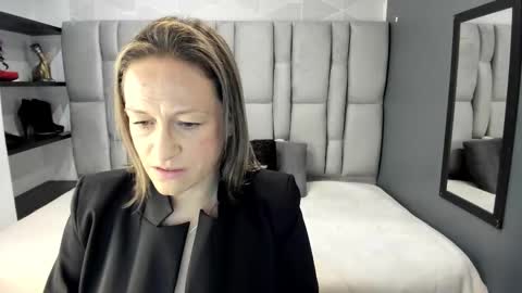 Charlot milf online show from March 5, 2026, 12:12 pm