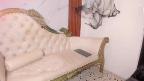 charlot_vega_ online show from October 31, 2025, 11:00 am