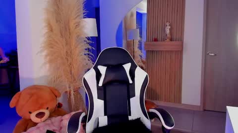   Charlotte  online show from March 24, 2026, 4:06 am