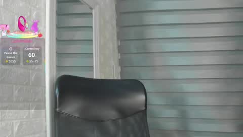 Snapshot of charlotte__g chatting on March 9, 2025, 5:11 am charlotte online show from March 9, 2025, 5:11 am