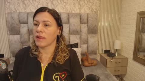 Snapshot of charlotte__g chatting on September 10, 2025, 10:48 am charlotte online show from September 10, 2025, 10:48 am