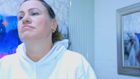 Snapshot of charlotte__g chatting on October 27, 2025, 11:36 am charlotte online show from October 27, 2025, 11:36 am