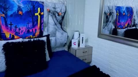 Snapshot of charlotte__g chatting on October 30, 2025, 11:44 am charlotte online show from October 30, 2025, 11:44 am