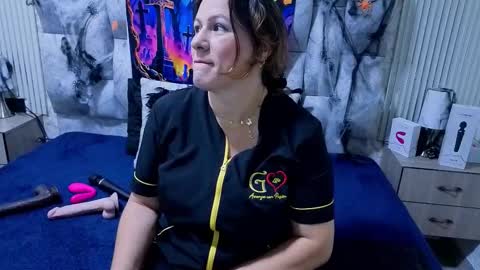 Snapshot of charlotte__g chatting on November 3, 2025, 11:00 am charlotte online show from November 3, 2025, 11:00 am