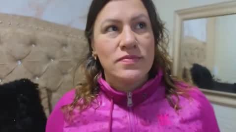 Snapshot of charlotte__g chatting on November 11, 2025, 10:37 am charlotte online show from November 11, 2025, 10:37 am