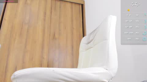 Snapshot of charlotte_cruzxx chatting on December 28, 2024, 5:33 am charlotte_cruzxx online show from December 28, 2024, 5:33 am