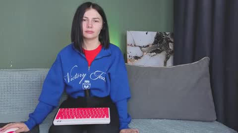 Charlotte online show from September 14, 2025, 4:11 am