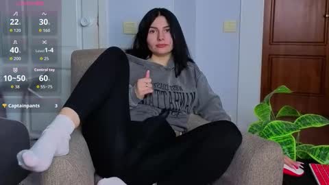 Charlotte online show from November 11, 2025, 5:07 am