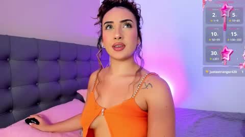 Charlotte james online show from September 30, 2025, 3:22 am