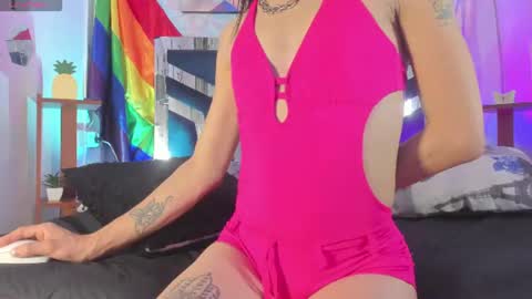 CHARLOTTELANDRY online show from June 19, 2026, 2:21 pm