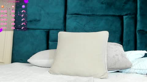 Snapshot of charlotte_mayers chatting on December 24, 2024, 2:44 pm Charlotte Mayers online show from December 24, 2024, 2:44 pm