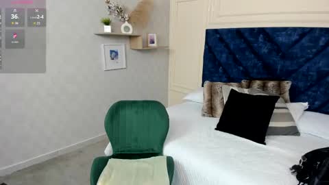 Snapshot of charlotte_mayers chatting on October 4, 2025, 11:41 am Charlotte Mayers online show from October 4, 2025, 11:41 am