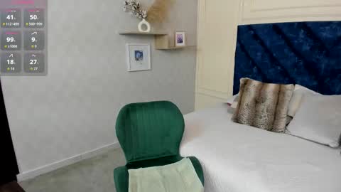 Snapshot of charlotte_mayers chatting on October 17, 2025, 11:24 am Charlotte Mayers online show from October 17, 2025, 11:24 am