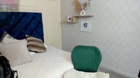 Charlotte Mayers online show from February 19, 2026, 11:28 am