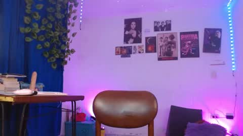 Snapshot of charlotte_morh_ chatting on August 6, 2026, 2:24 am charlotte_morh_ online show from August 6, 2026, 2:24 am