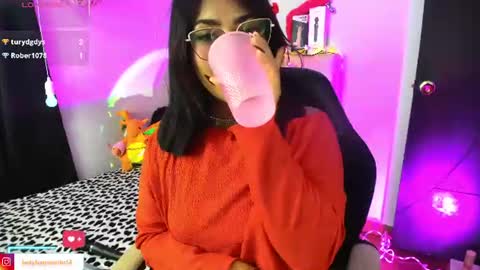 Snapshot of charlotte_queen20 chatting on August 6, 2026, 3:30 am Charlotte online show from August 6, 2026, 3:30 am