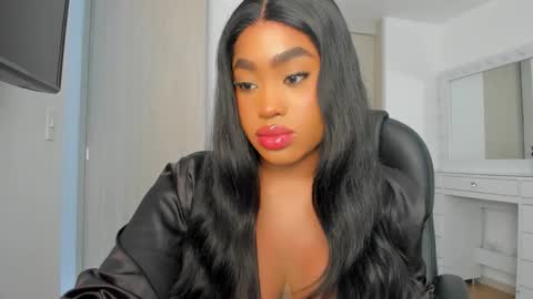 Snapshot of charlotte_tiller chatting on February 24, 2026, 3:54 pm Yuli online show from February 24, 2026, 3:54 pm