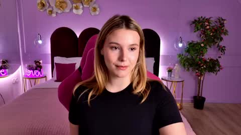 charlotteatwood online show from May 5, 2026, 4:15 pm