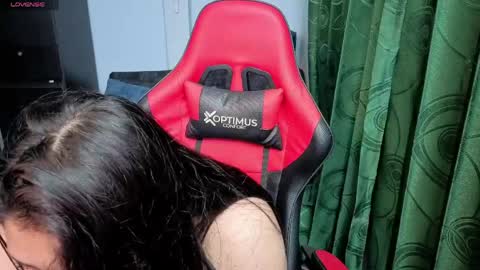 Snapshot of charlottee_lovee69 chatting on May 16, 2026, 6:10 am Natalia online show from May 16, 2026, 6:10 am