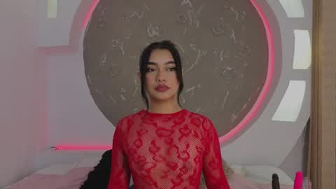 Snapshot of charlotteg18 chatting on April 22, 2026, 2:47 am Charlote online show from April 22, 2026, 2:47 am