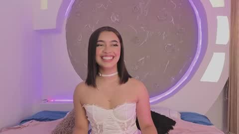 Snapshot of charlotteg18 chatting on April 25, 2026, 2:47 am Charlote online show from April 25, 2026, 2:47 am