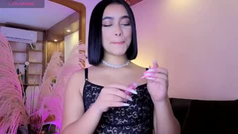 Snapshot of charlotteg18 chatting on May 25, 2026, 3:23 am Charlote online show from May 25, 2026, 3:23 am
