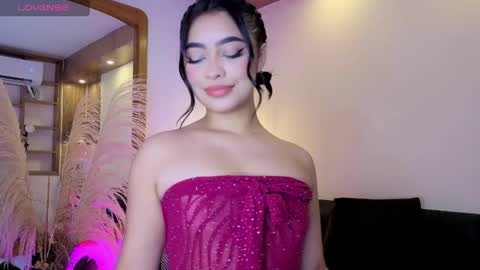 Charlote online show from June 6, 2026, 3:33 am