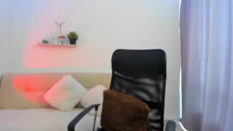 Snapshot of charlottelabouff chatting on March 30, 2026, 6:09 pm Charlotte online show from March 30, 2026, 6:09 pm