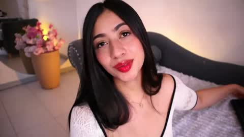 Lauren Rus online show from May 23, 2026, 1:15 pm