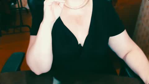 CharlotteXTasty online show from January 30, 2025, 5:06 pm