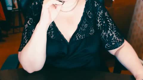 CharlotteXTasty online show from March 5, 2025, 11:38 am