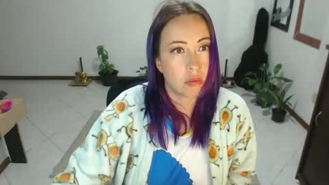 Snapshot of charlottezoe1 chatting on May 22, 2026, 10:10 am charlottezoe online show from May 22, 2026, 10:10 am
