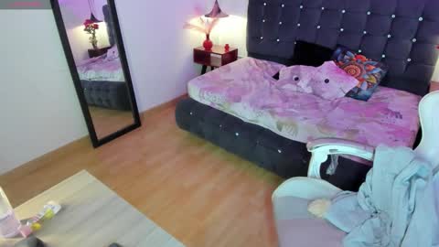 Charly online show from October 3, 2025, 5:15 am