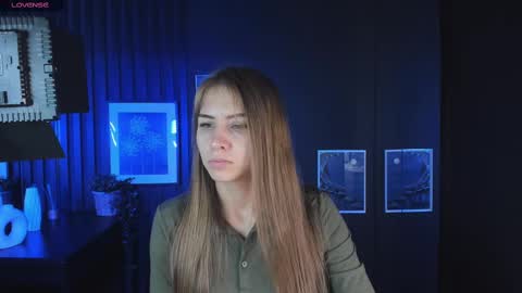 Snapshot of charmbianca chatting on February 1, 2025, 5:18 am Bianca online show from February 1, 2025, 5:18 am