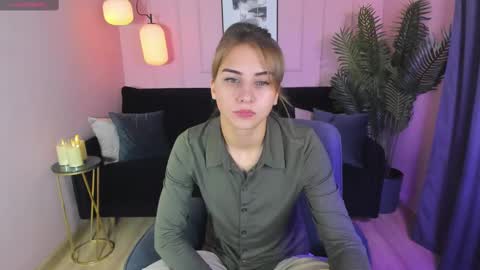 Snapshot of charmbianca chatting on February 13, 2025, 5:26 am Bianca online show from February 13, 2025, 5:26 am