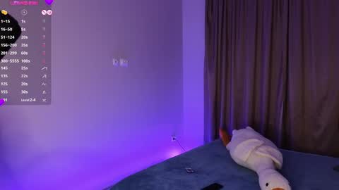 Snapshot of charming__kitty chatting on December 26, 2024, 7:27 pm Kira online show from December 26, 2024, 7:27 pm