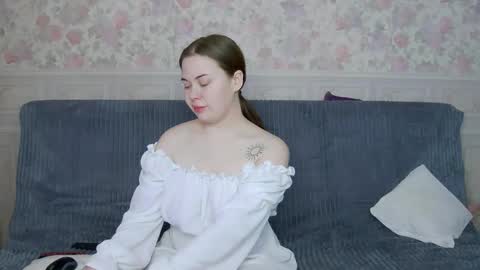 Snapshot of charming_lolla chatting on January 24, 2025, 12:20 am charming_lolla online show from January 24, 2025, 12:20 am