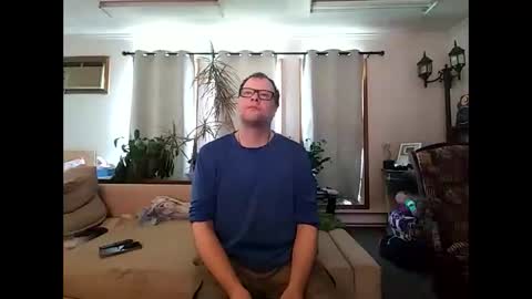 Snapshot of charmingatom chatting on May 25, 2026, 6:14 pm charmingatom online show from May 25, 2026, 6:14 pm