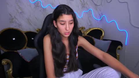 SweetMoco online show from February 10, 2025, 4:25 pm