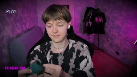 lynxy online show from February 19, 2025, 8:10 pm