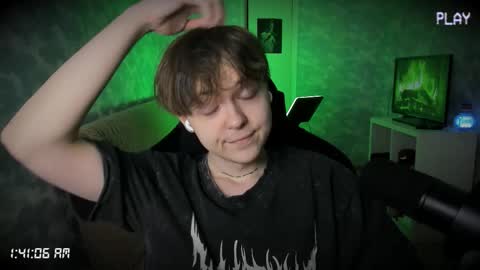 lynxy online show from October 8, 2025, 10:40 pm