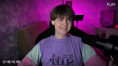 lynxy online show from November 11, 2025, 9:48 pm