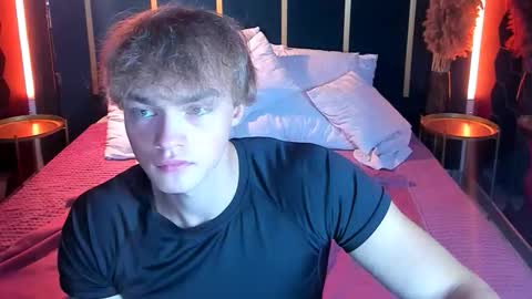 Snapshot of chase_muscular chatting on September 24, 2025, 10:29 am Chase online show from September 24, 2025, 10:29 am