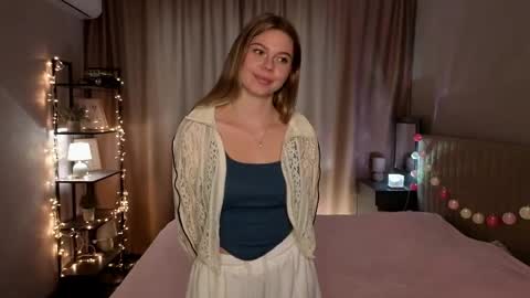 Emilia online show from May 14, 2026, 5:36 am